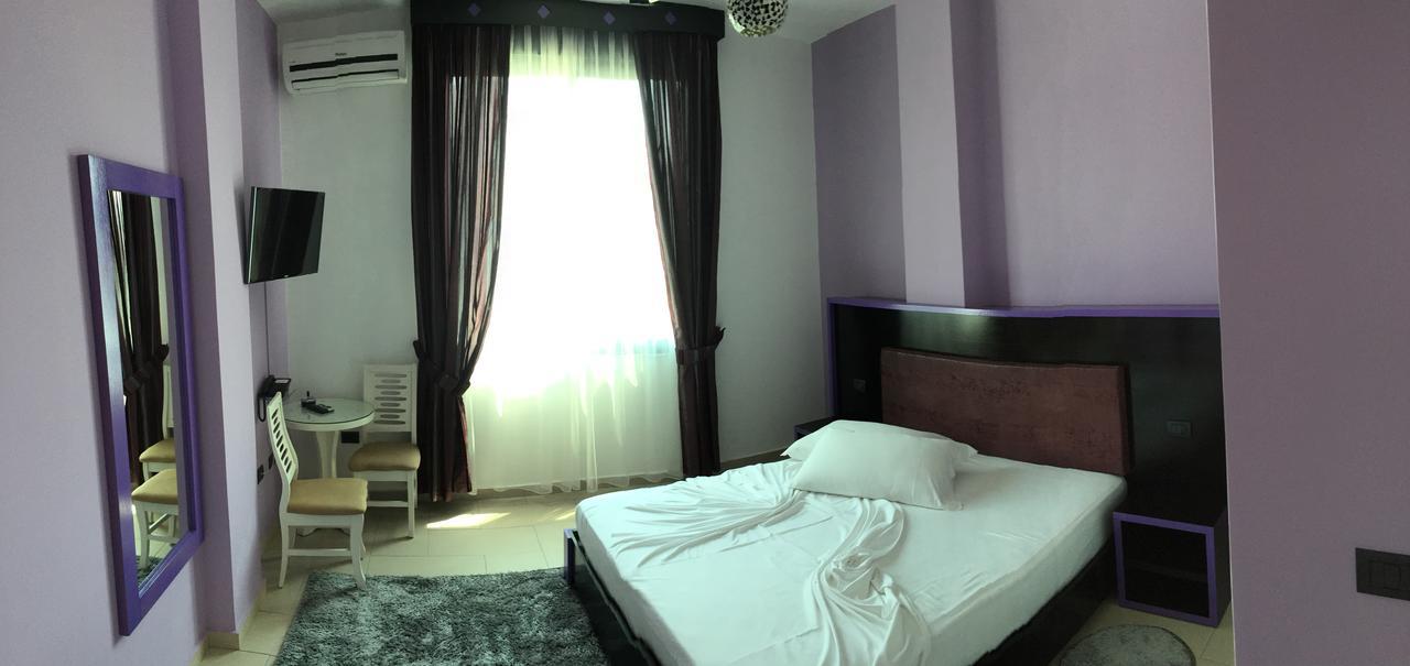 Hotel Siklad Lezhe Bagian luar foto