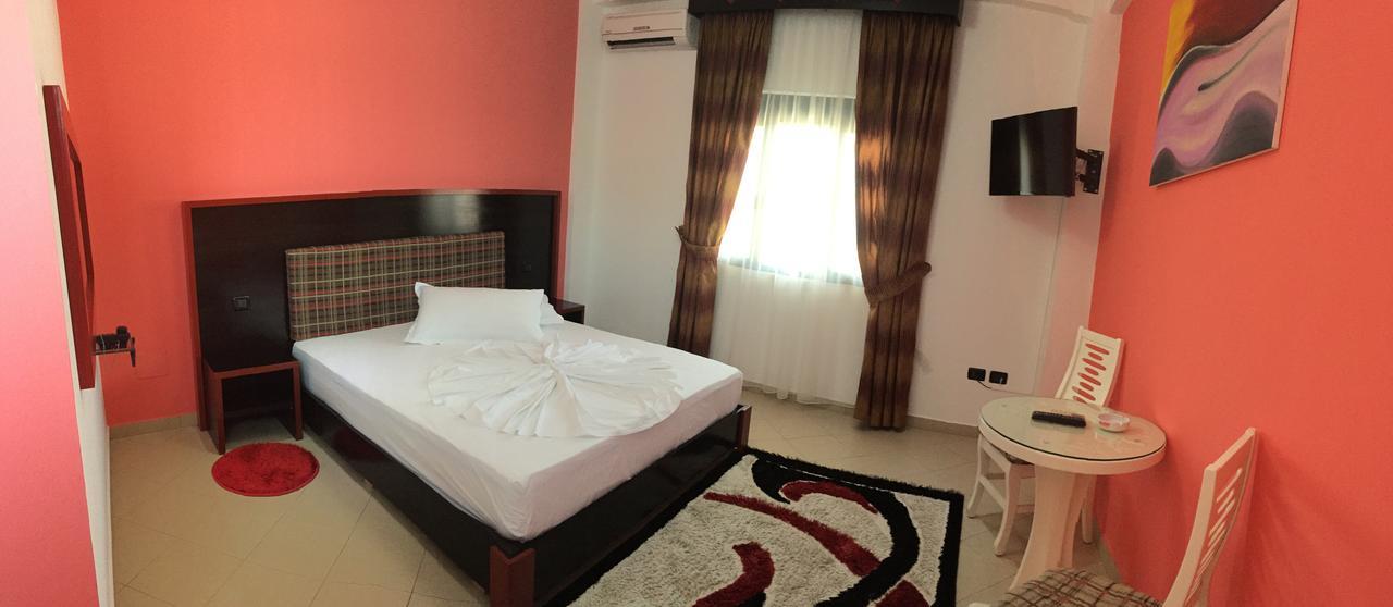 Hotel Siklad Lezhe Bagian luar foto