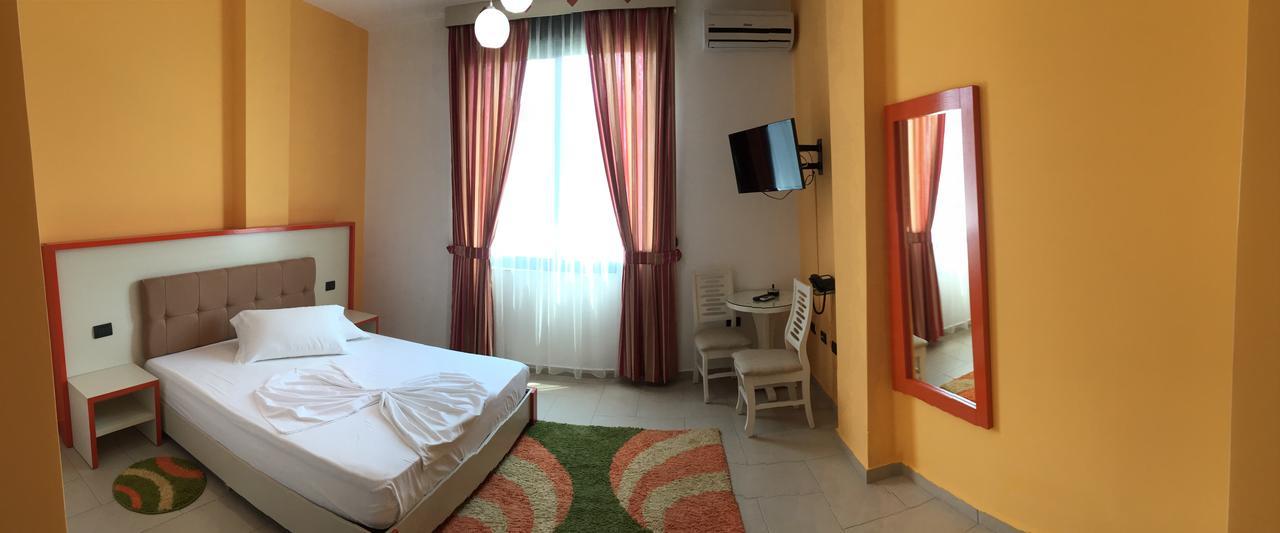 Hotel Siklad Lezhe Bagian luar foto